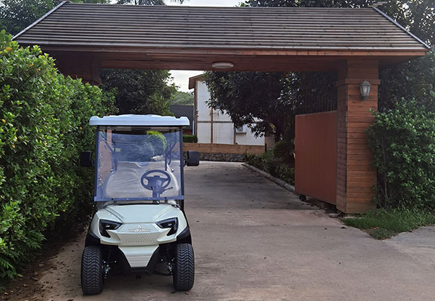MK1600+2 8-Sitzer Golfcart weiß MK1600+2 8-Sitzer Golfcart weiß